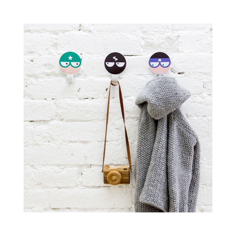 3 Hero Hooks Tresxics HeyLittleBaby